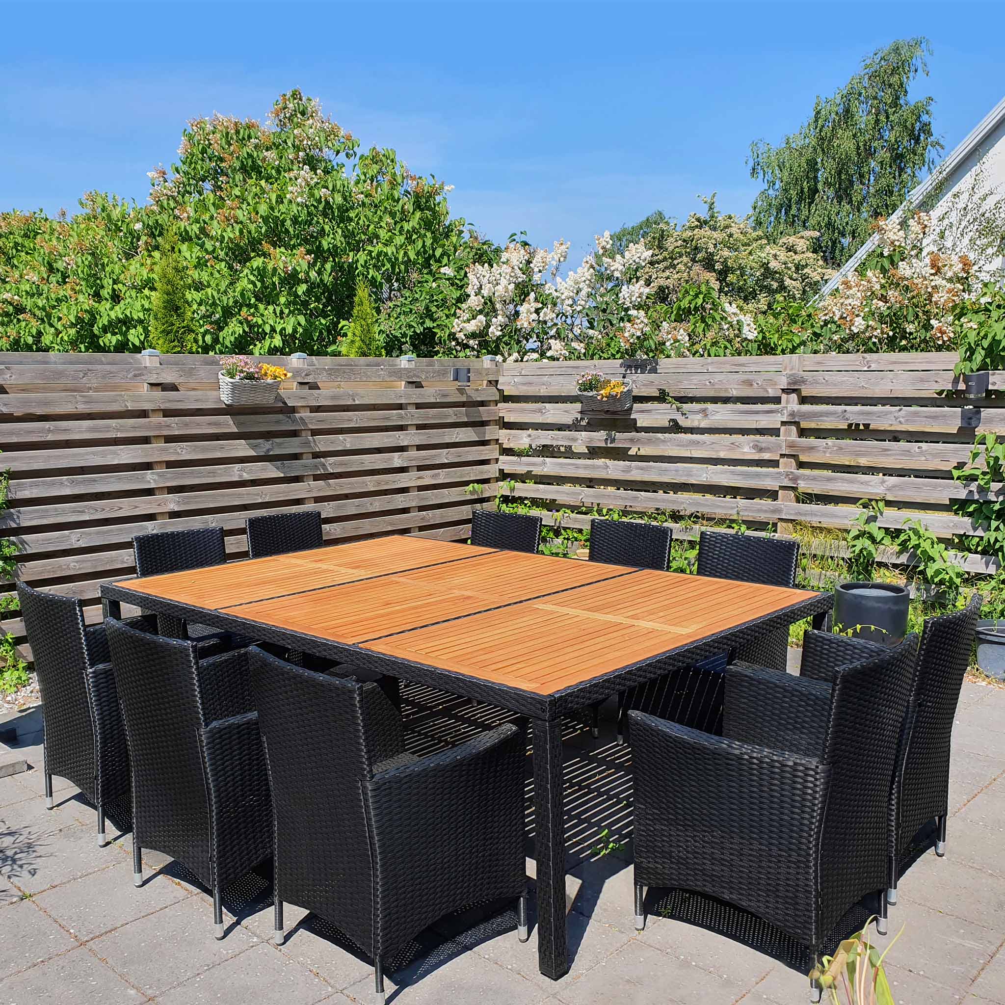 Stor spisegruppe 220x160cm utemøbler - 10 stoler - Lyfco Svanesund