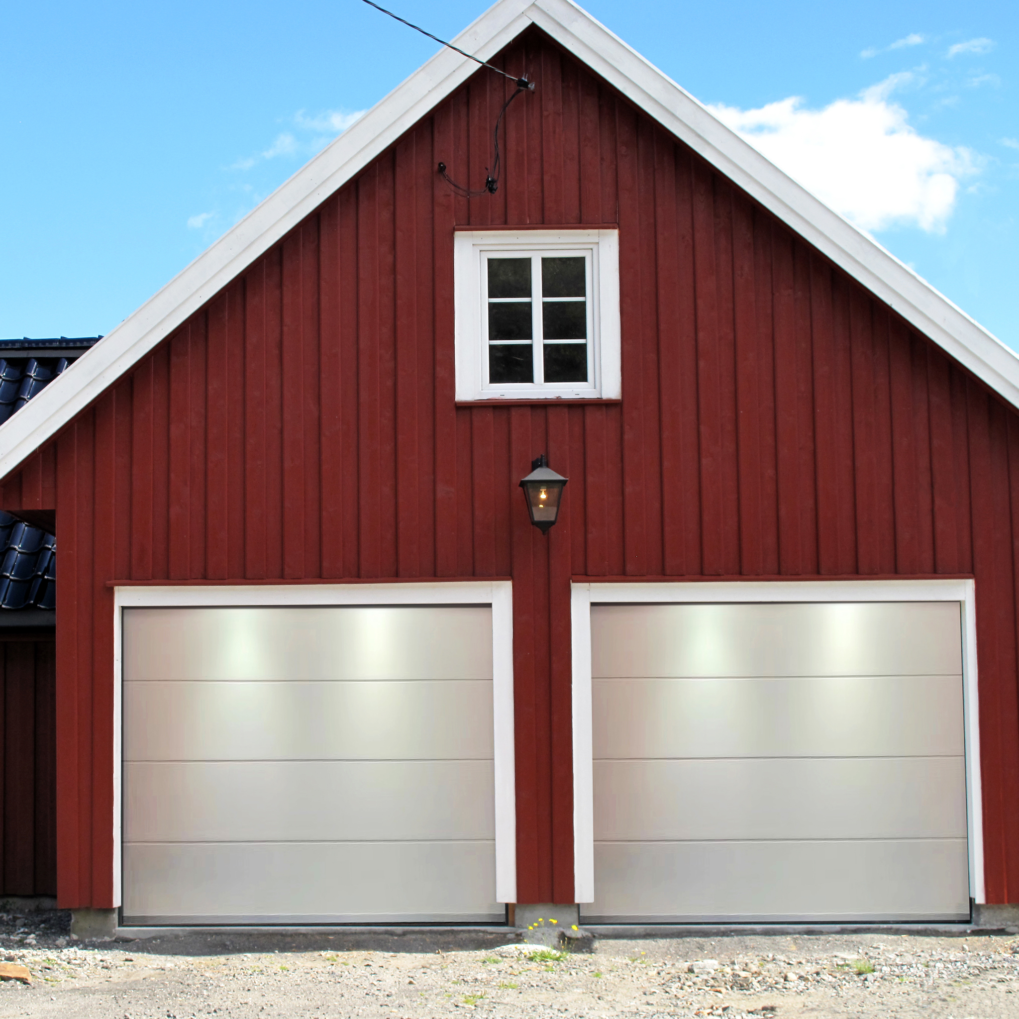 Garasjeport med motor | 2,5m bred | Hvit